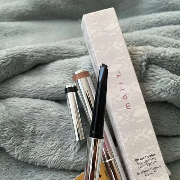 Mally on the double eye opening liner system - Picture 4 of 9